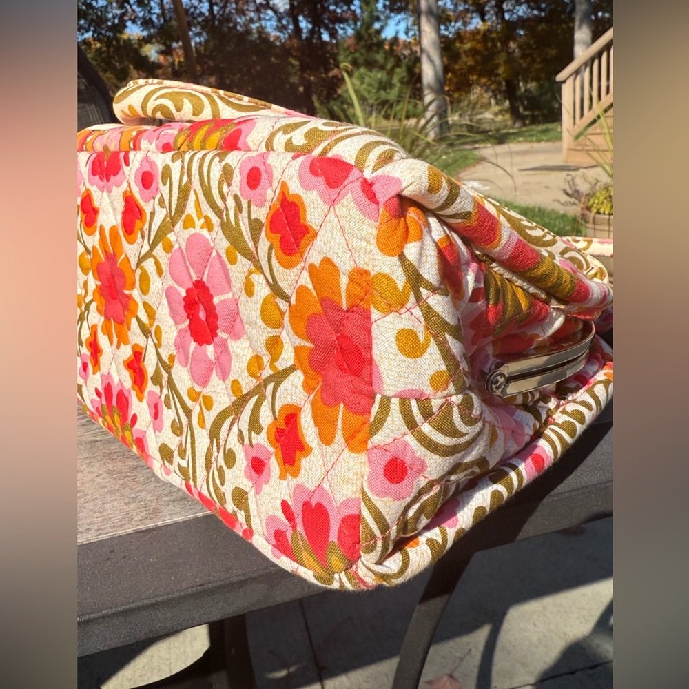 Vera Bradley Floral Quilted Shoulder Bag with Kisslock - Picture 11 of 13